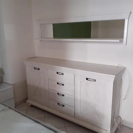 Grazioso Con Ampia Veranda Abitabile Apartment